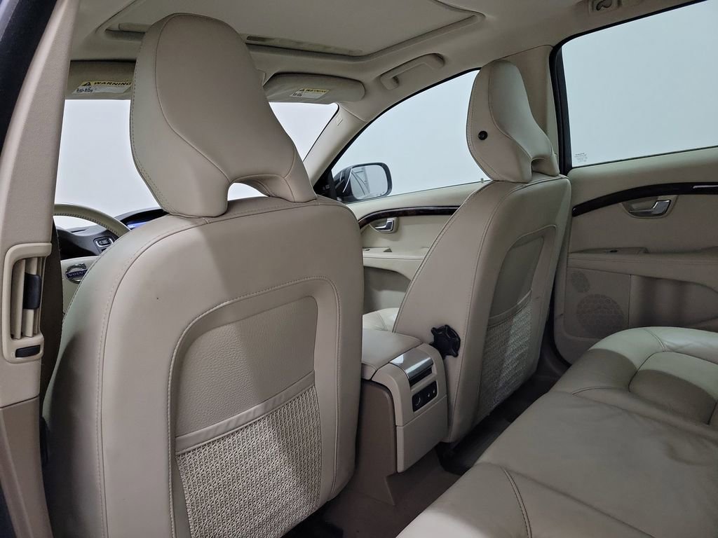 Used 2013 Volvo XC70 3.2 image 12