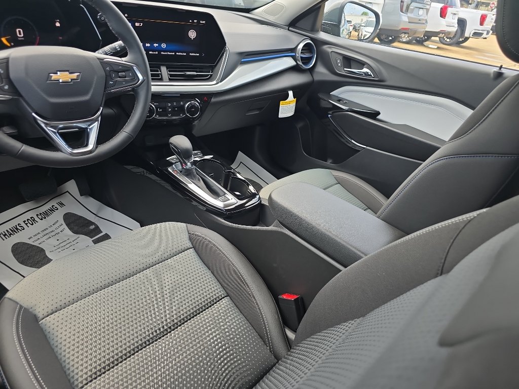 New 2026 Chevrolet Trax LT w/ Driver Confidence Package FWD image 9