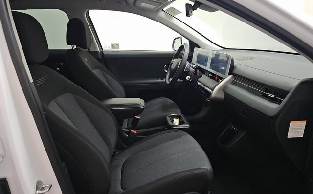 Used 2024 Hyundai Ioniq 5 SEL image 8