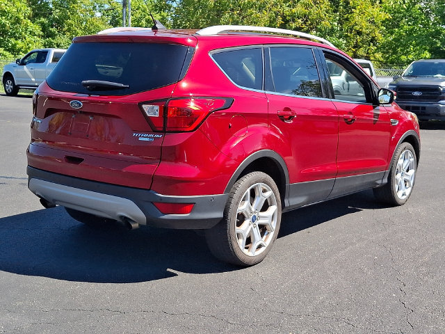 Used 2019 Ford Escape Titanium AWD/4WD image 16