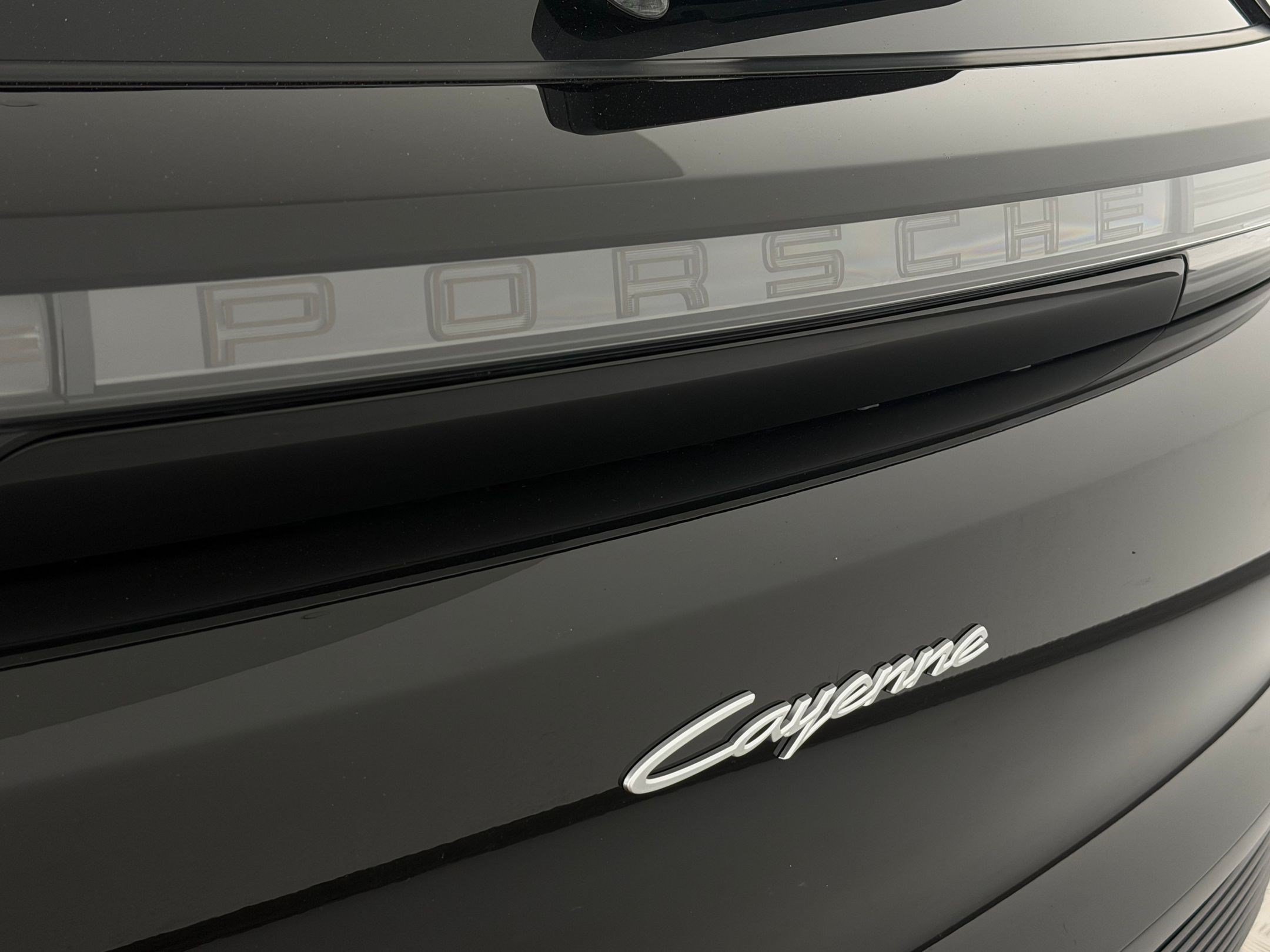 New 2026 Porsche Cayenne Electric AWD/4WD image 36