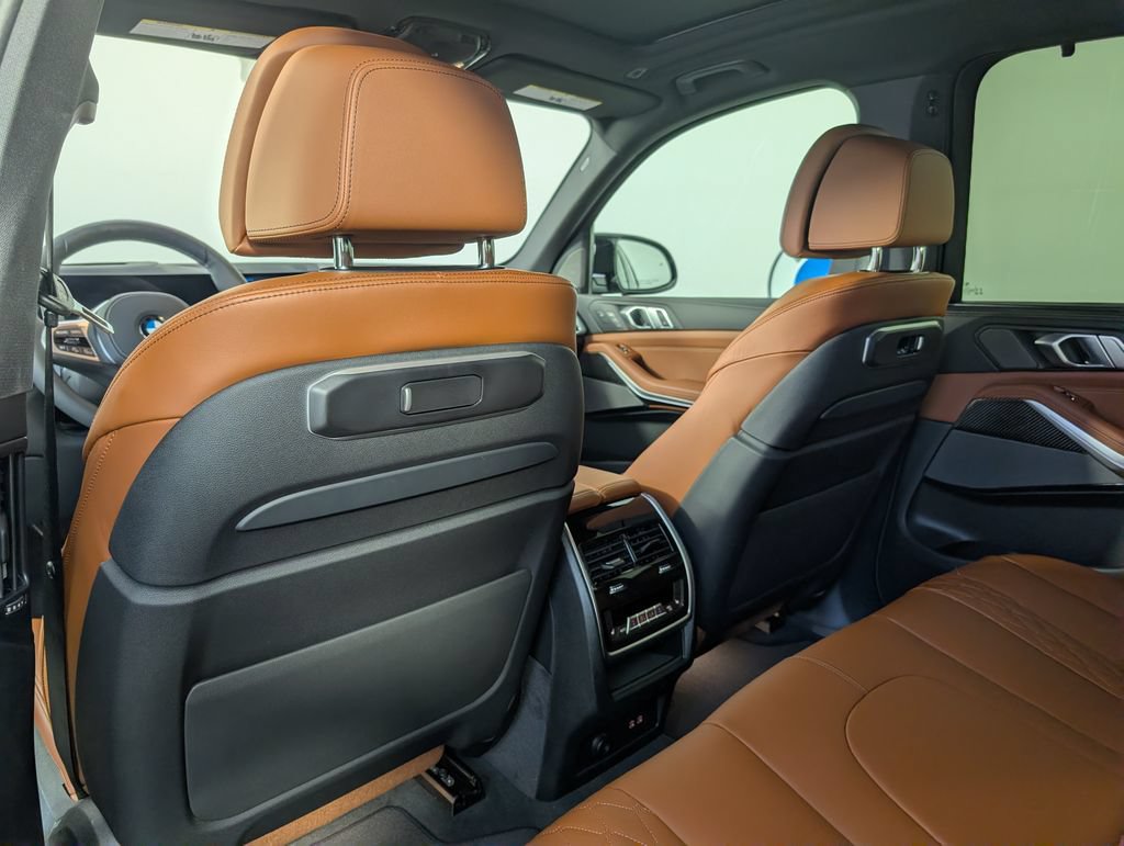 New 2026 BMW X5 M60i AWD/4WD image 14