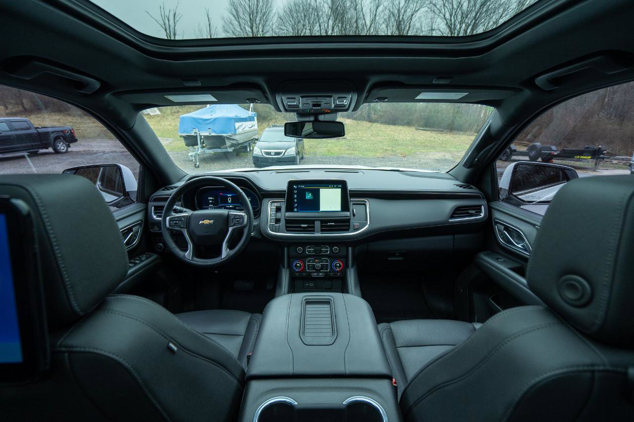 Used 2023 Chevrolet Tahoe LT w/ Luxury Package image 12