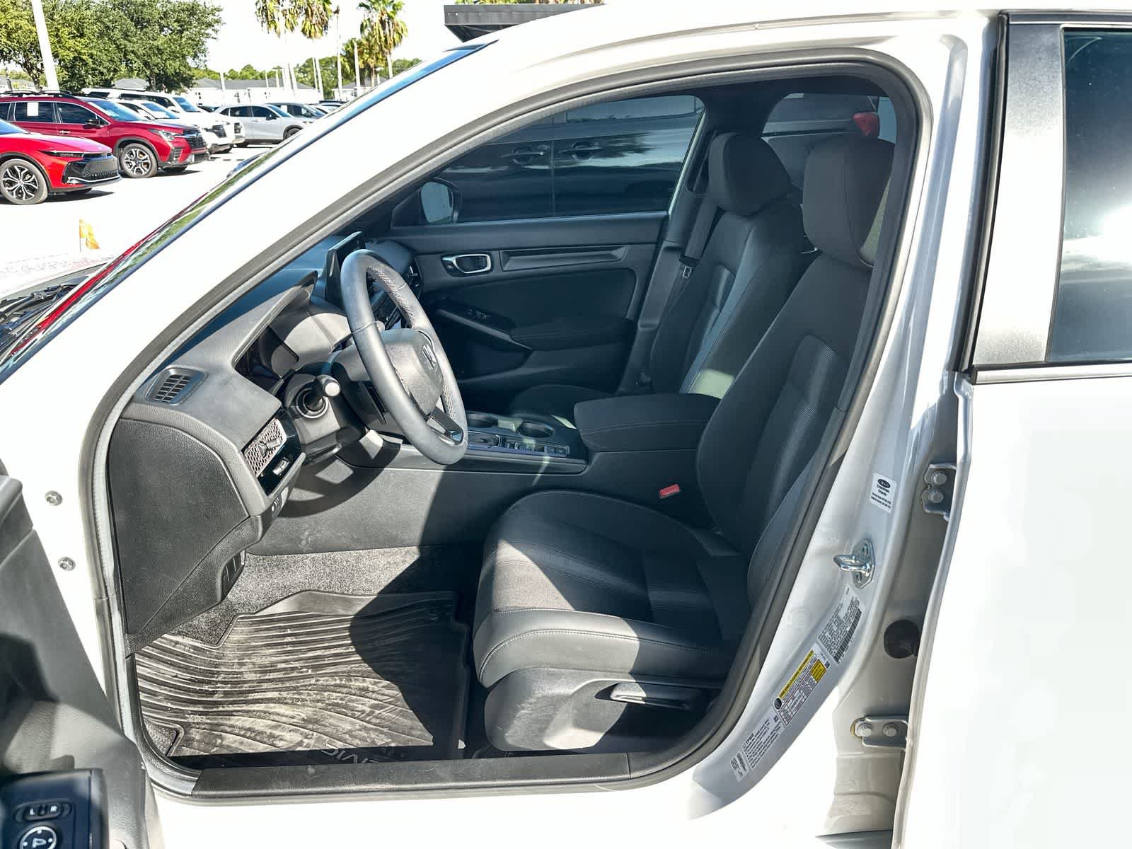 Used 2025 Honda Civic Sport image 2