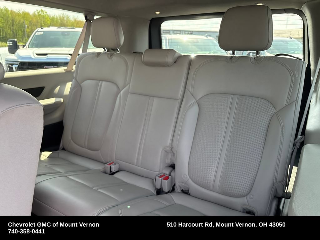 Used 2023 Jeep Wagoneer L Series II AWD/4WD image 33