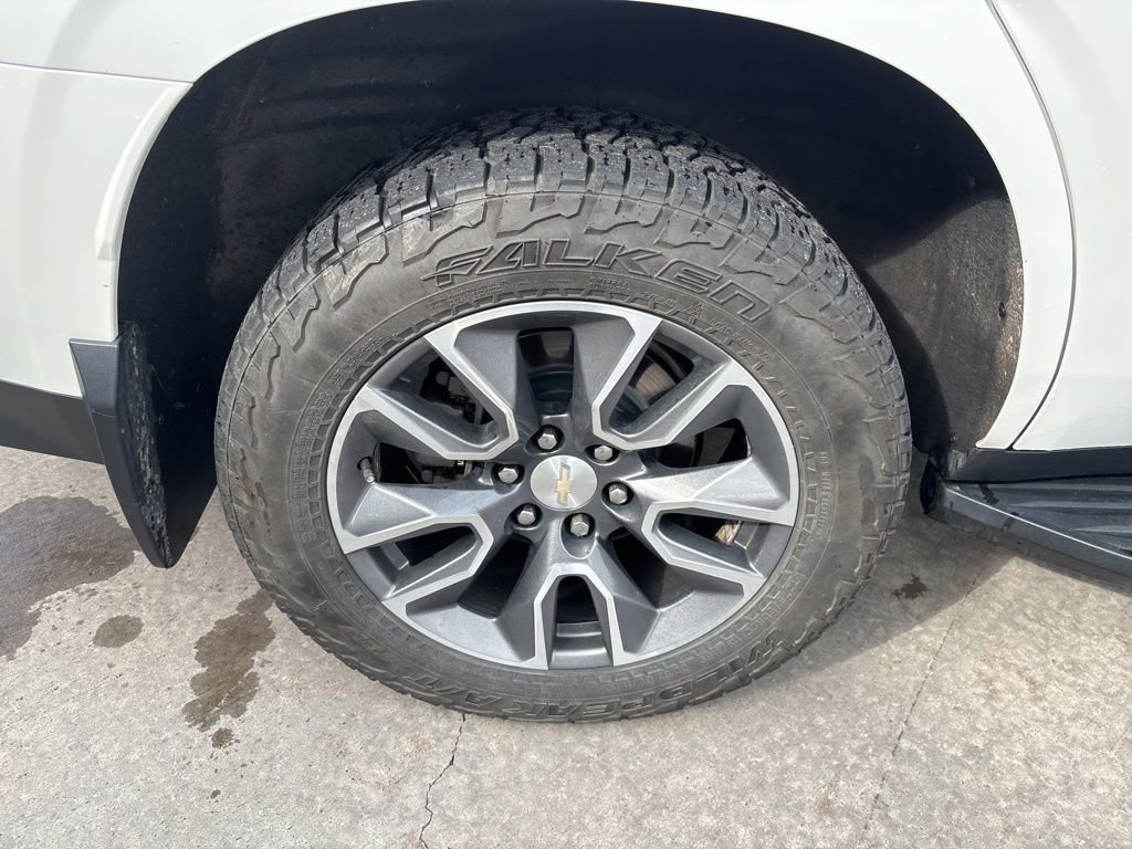 Used 2021 Chevrolet Tahoe LT w/ Rear Media and Nav Package image 13