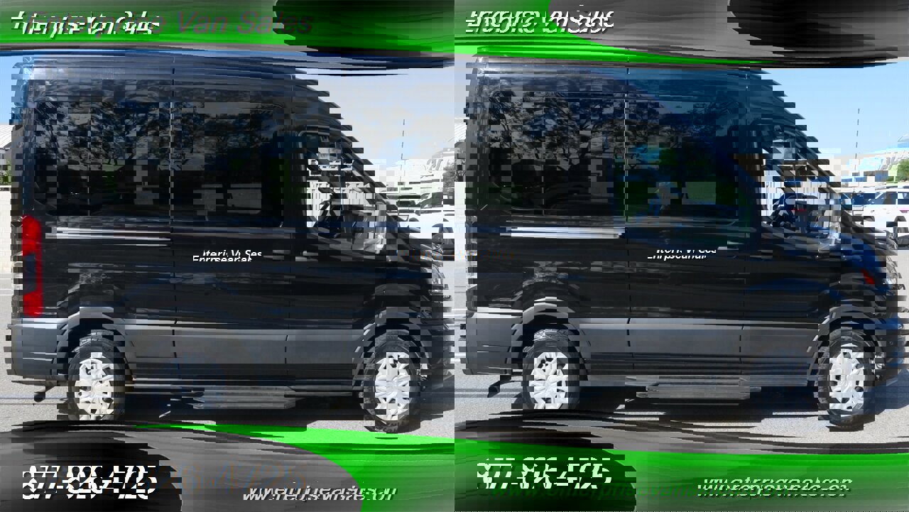 Used 2023 Ford Transit 350 XLT image 4