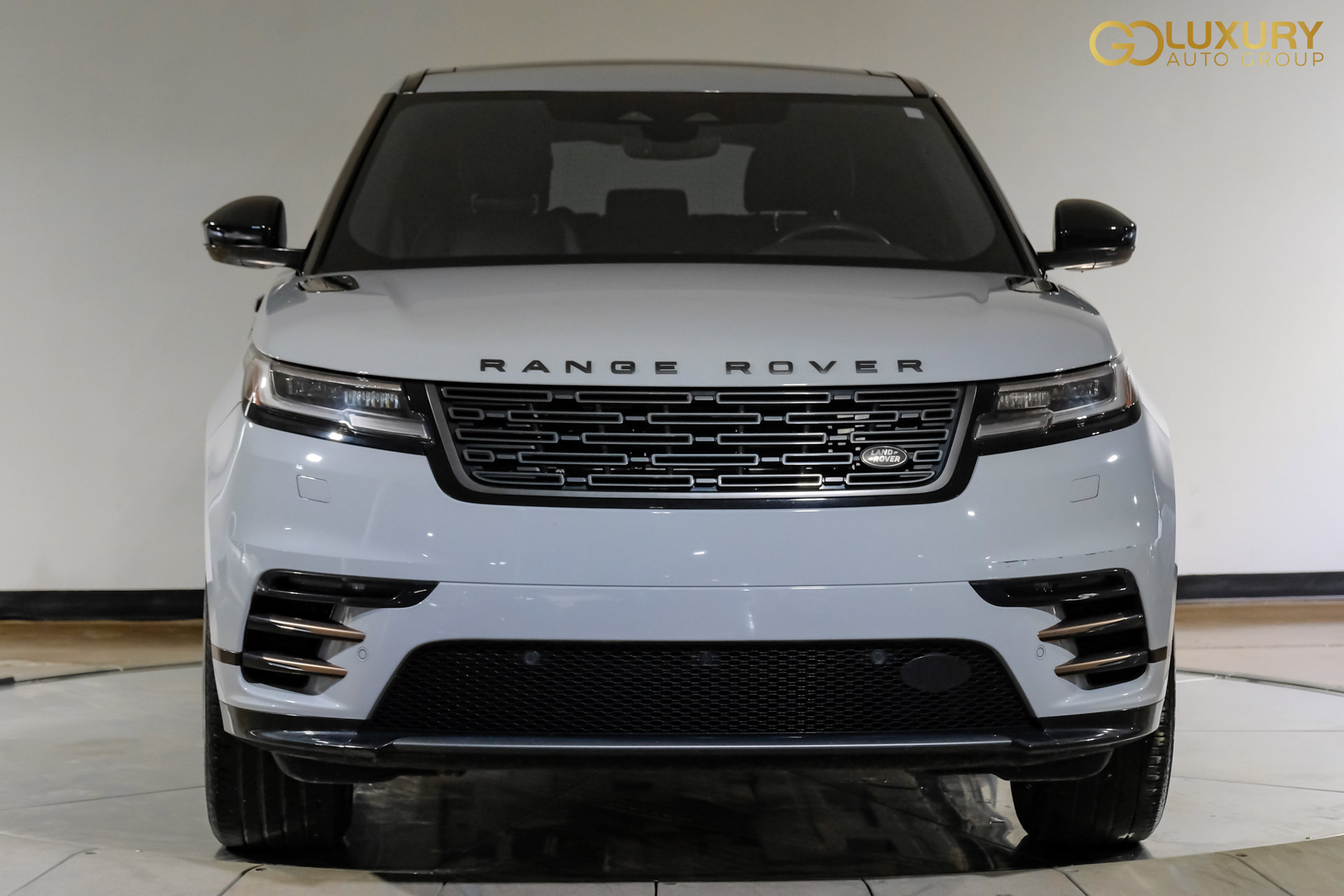 Used 2025 Land Rover Range Rover Velar Dynamic SE AWD/4WD image 7