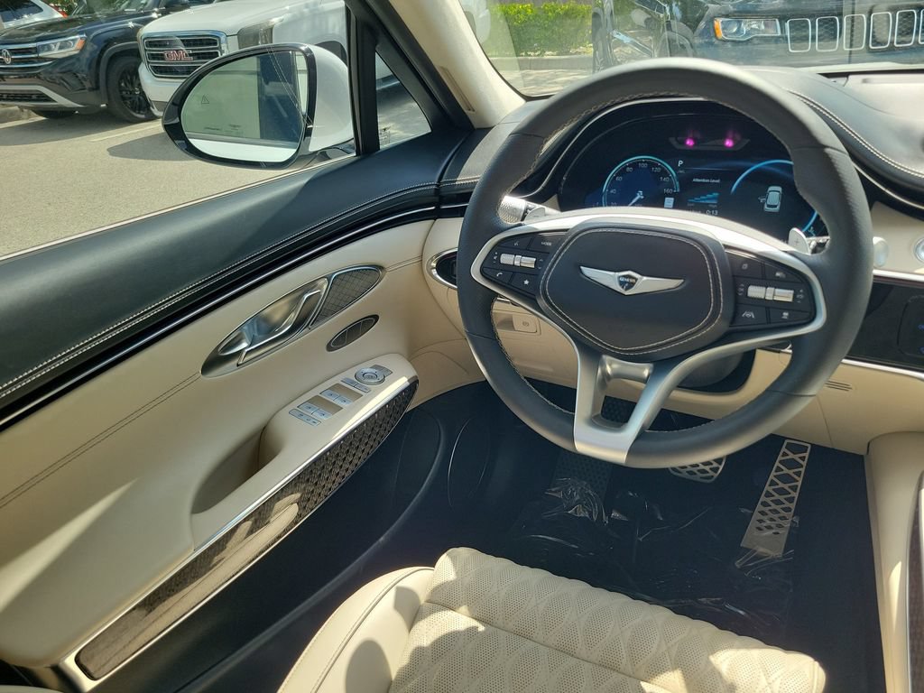 Certified 2024 Genesis GV70 3.5T Sport w/ Sport Prestige Package AWD/4WD image 16
