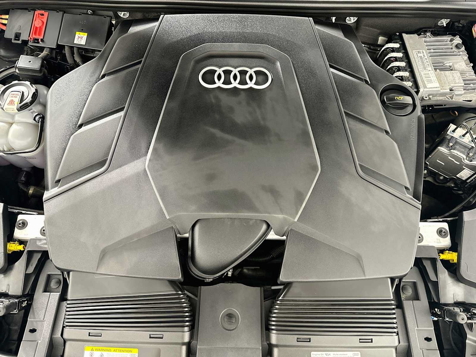 Certified 2023 Audi Q8 Premium Plus w/ Premium Plus Package AWD/4WD image 29
