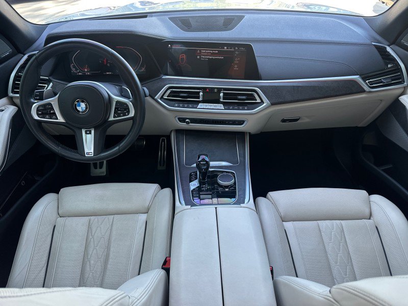 Used 2021 BMW X5 M50i image 30