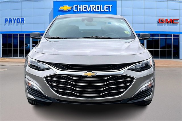 Used 2023 Chevrolet Malibu LS image 2
