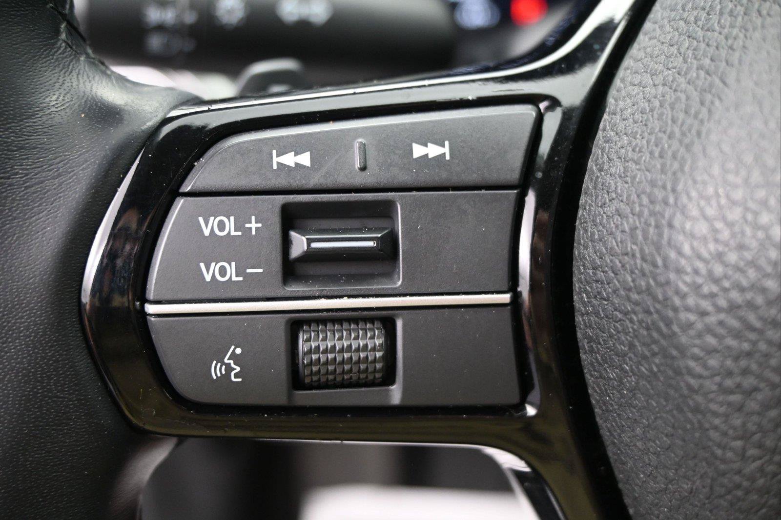Certified 2025 Acura Integra FWD image 8