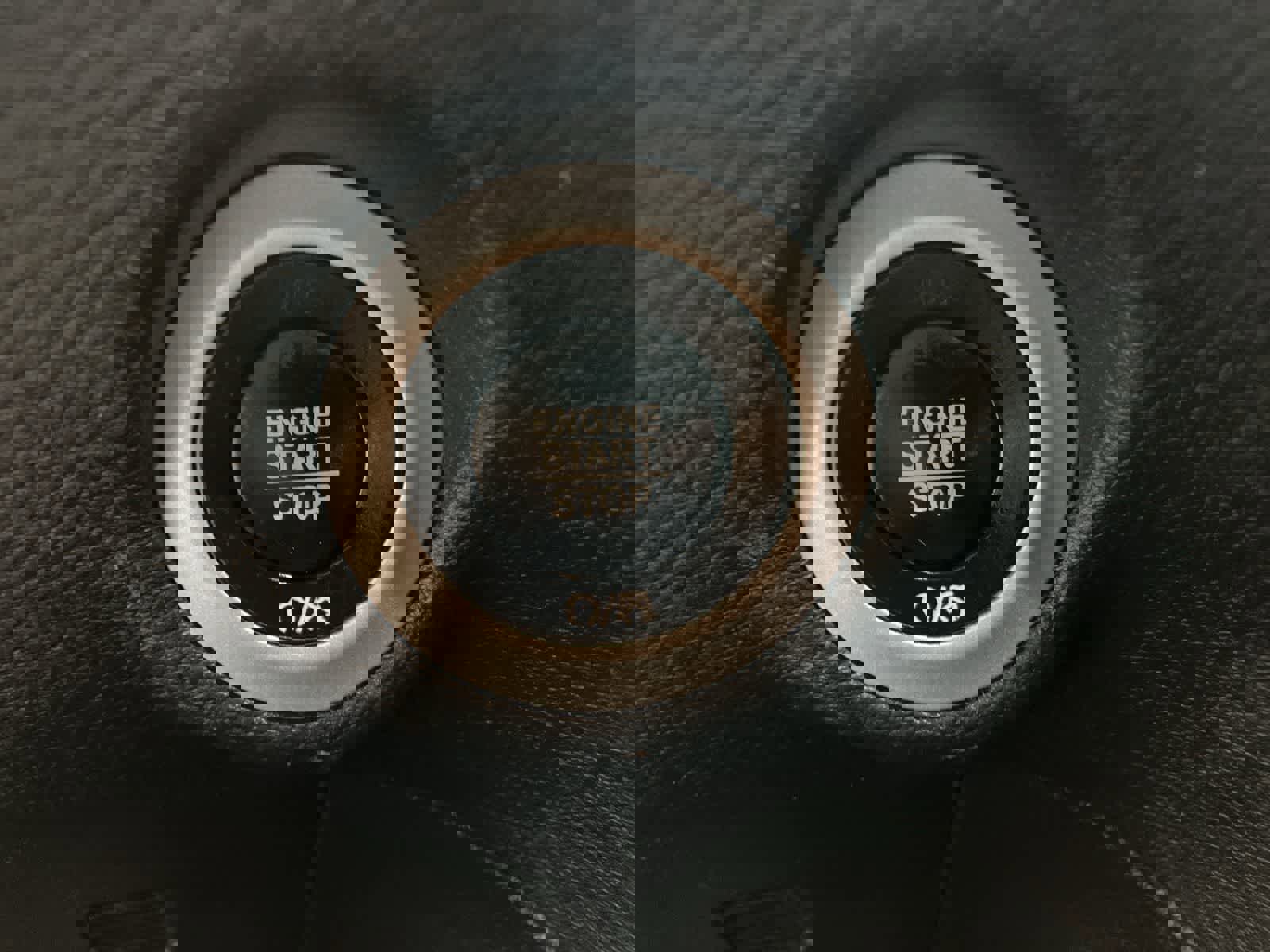 Used 2025 Chrysler Pacifica Limited image 20