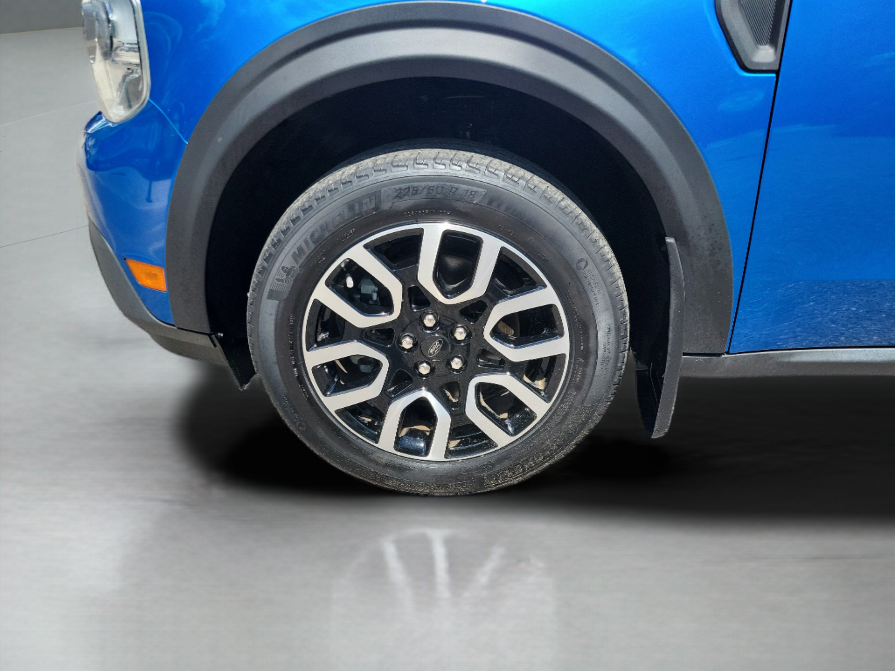 Used 2022 Ford Maverick Lariat w/ Lariat Luxury Package FWD image 32