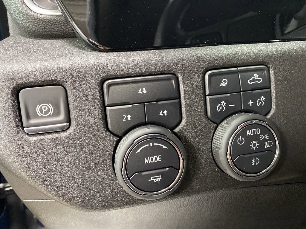 Used 2025 Chevrolet Silverado 3500 LT w/ All Star Edition image 29