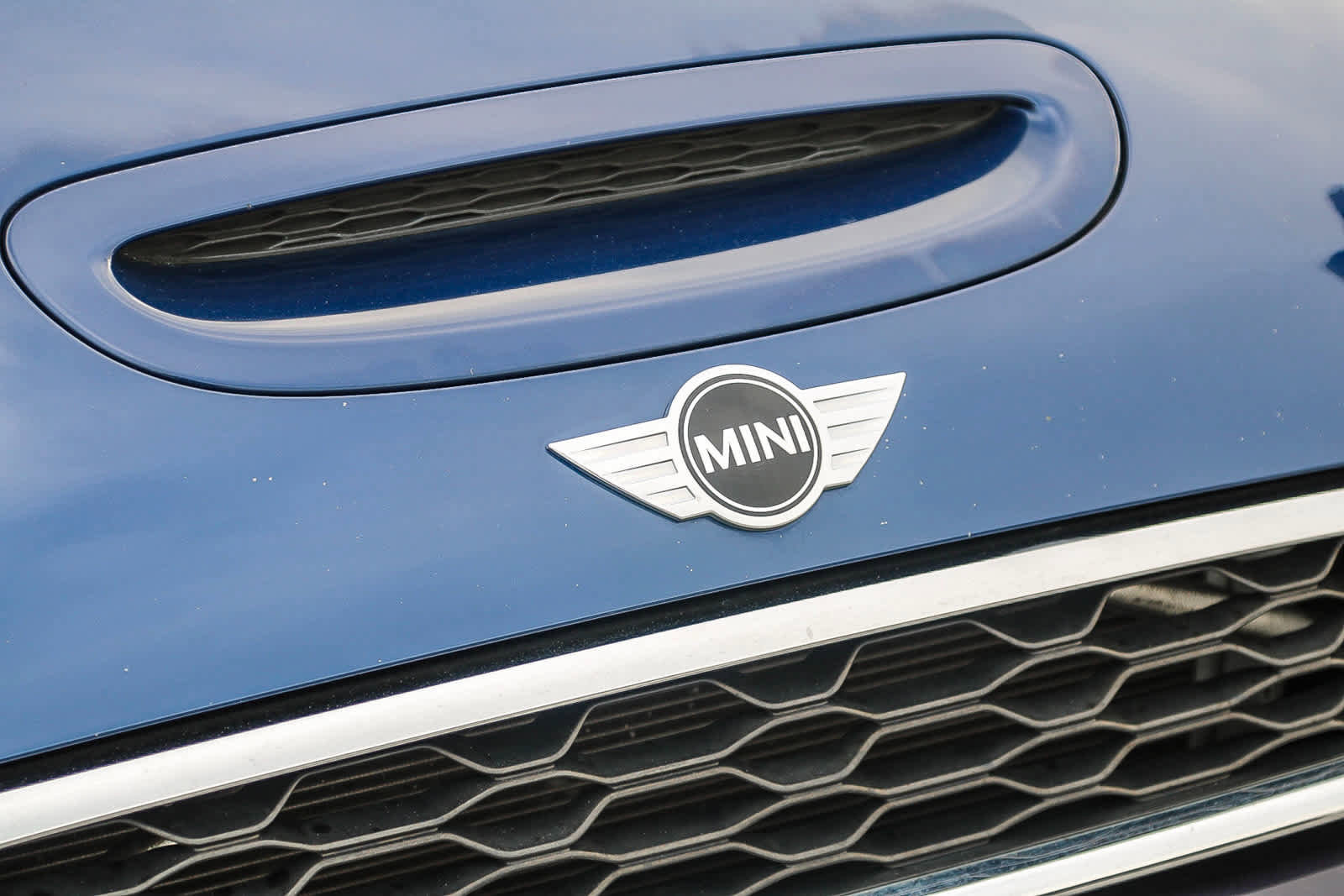 Used 2015 MINI Cooper S image 6