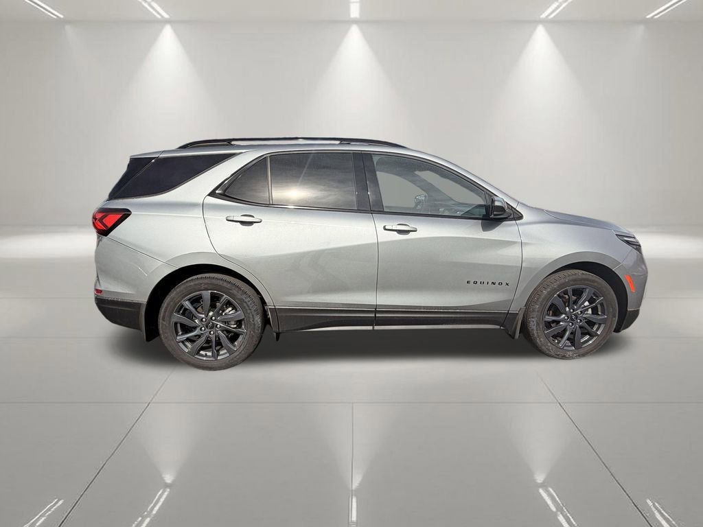 Certified 2024 Chevrolet Equinox RS w/ LPO, Floor Liner Package image 21