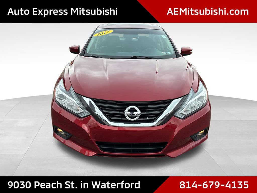 Used 2017 Nissan Altima 2.5 SL w/ Moonroof Package FWD image 2