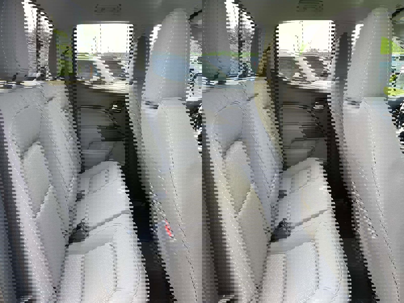 Used 2017 GMC Canyon SLE w/ SLE Convenience Package image 13