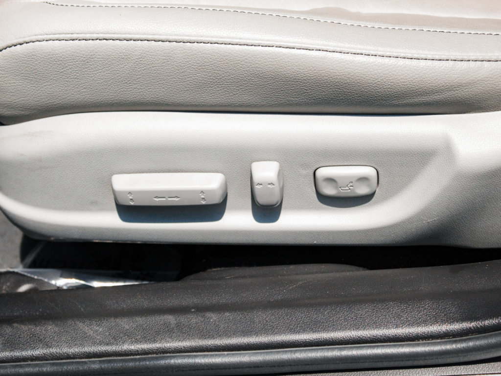 Used 2020 Acura ILX FWD image 11