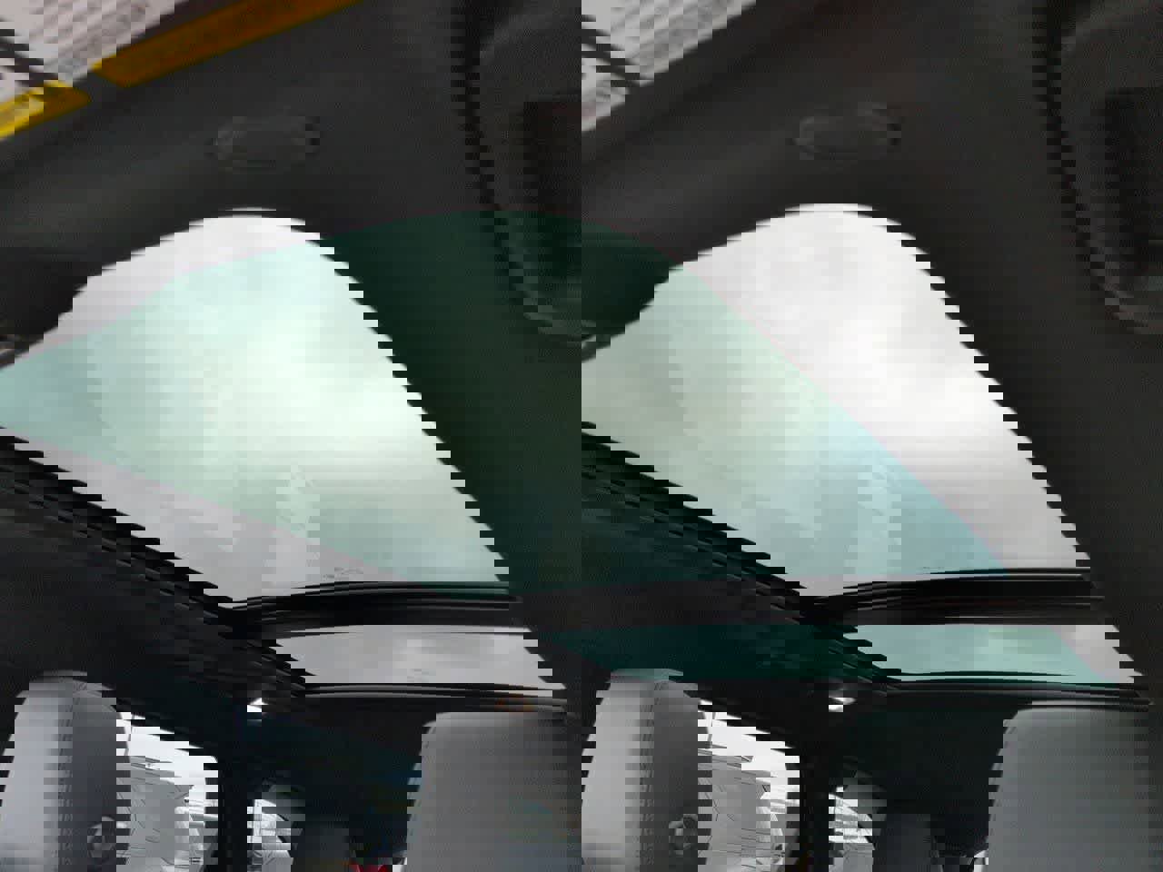 New 2026 Land Rover Range Rover Velar Dynamic SE AWD/4WD image 19