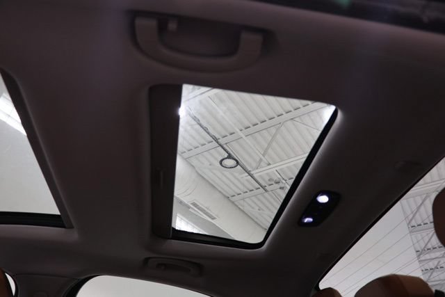 Used 2019 Alfa Romeo Giulia AWD w/ Cold Weather Package image 27