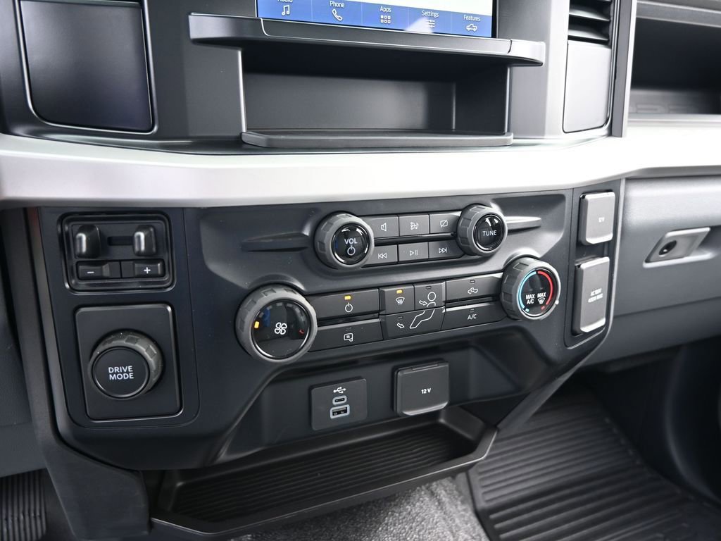 Used 2023 Ford F350 XL w/ XL Chrome Package image 22