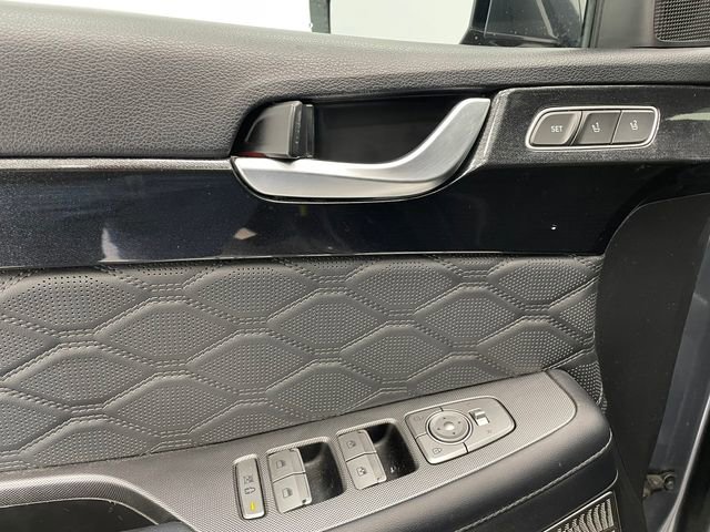 Used 2020 Hyundai Palisade Limited image 34