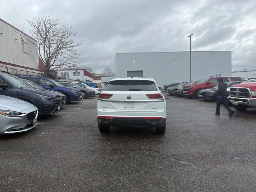 Used 2022 Volkswagen Atlas Cross Sport SE image 6