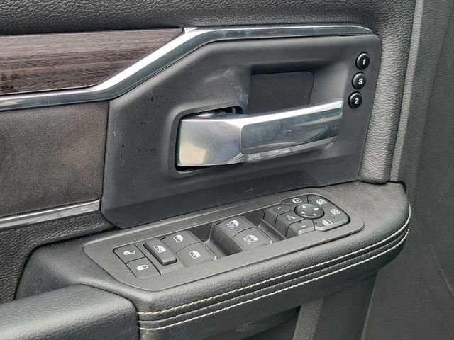 Used 2026 RAM 3500 Laramie AWD/4WD image 17