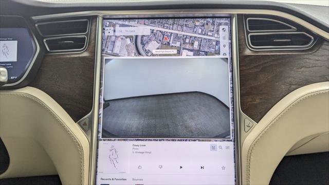 Used 2017 Tesla Model X 75D image 24