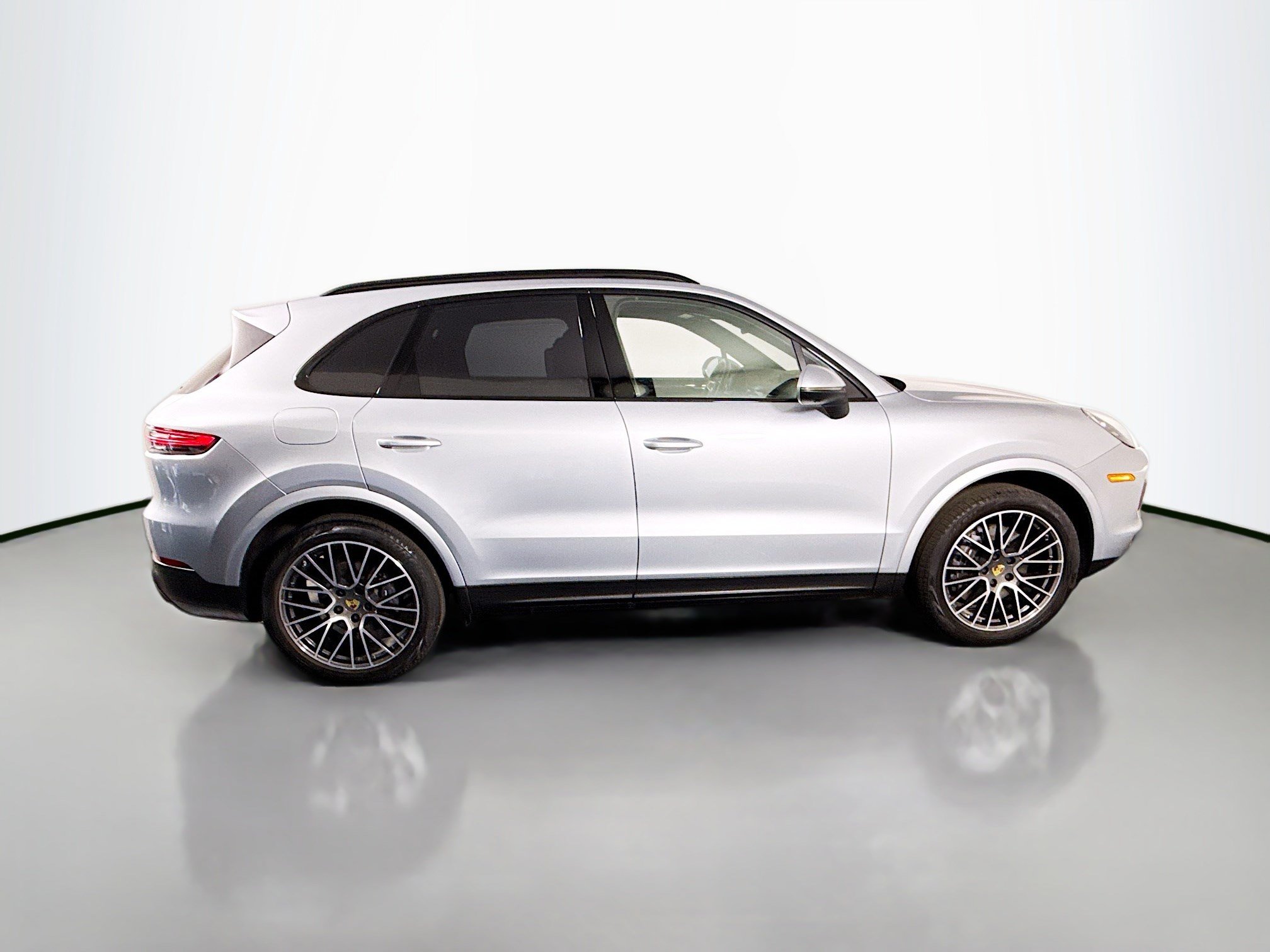 Used 2023 Porsche Cayenne Platinum Edition AWD/4WD image 11