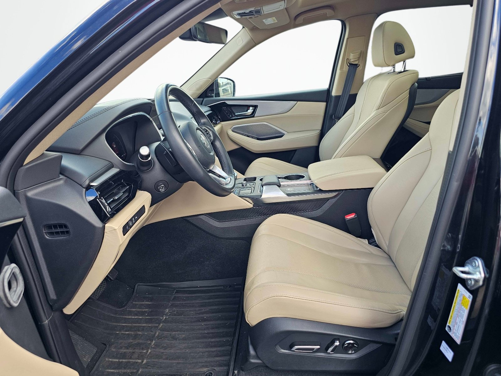 Used 2023 Acura MDX w/ Technology Package FWD image 16
