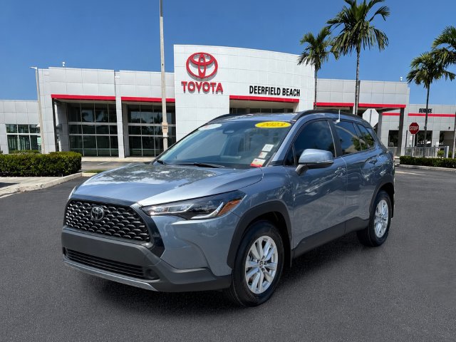 Certified 2023 Toyota Corolla Cross LE FWD image 3