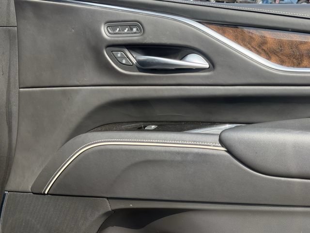 Used 2023 Cadillac Escalade ESV Sport Platinum w/ LPO, Floor Liner Package AWD/4WD image 31
