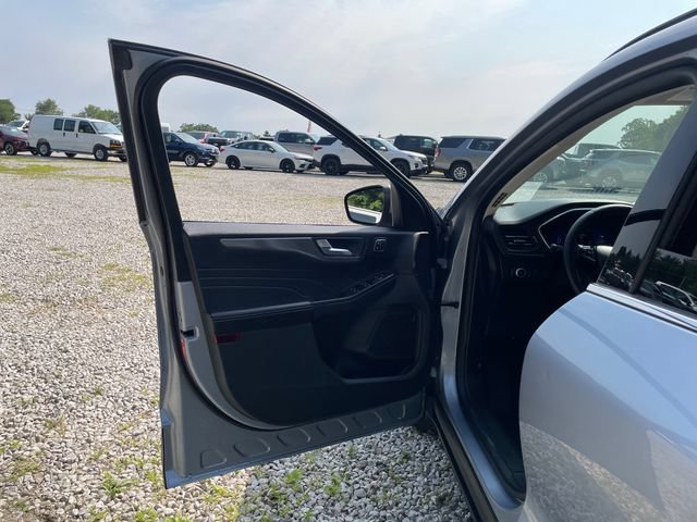 Used 2022 Ford Escape Titanium w/ Class II Trailer Tow Package AWD/4WD image 25