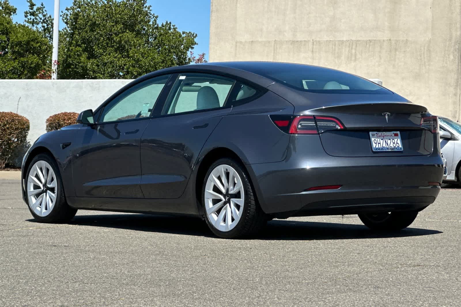 Used 2023 Tesla Model 3 Standard Range image 7