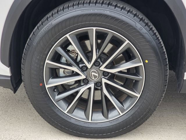 Used 2024 Lexus NX 250 FWD image 9