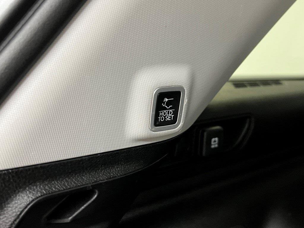 Used 2024 Jeep Grand Cherokee Limited 4xe image 10