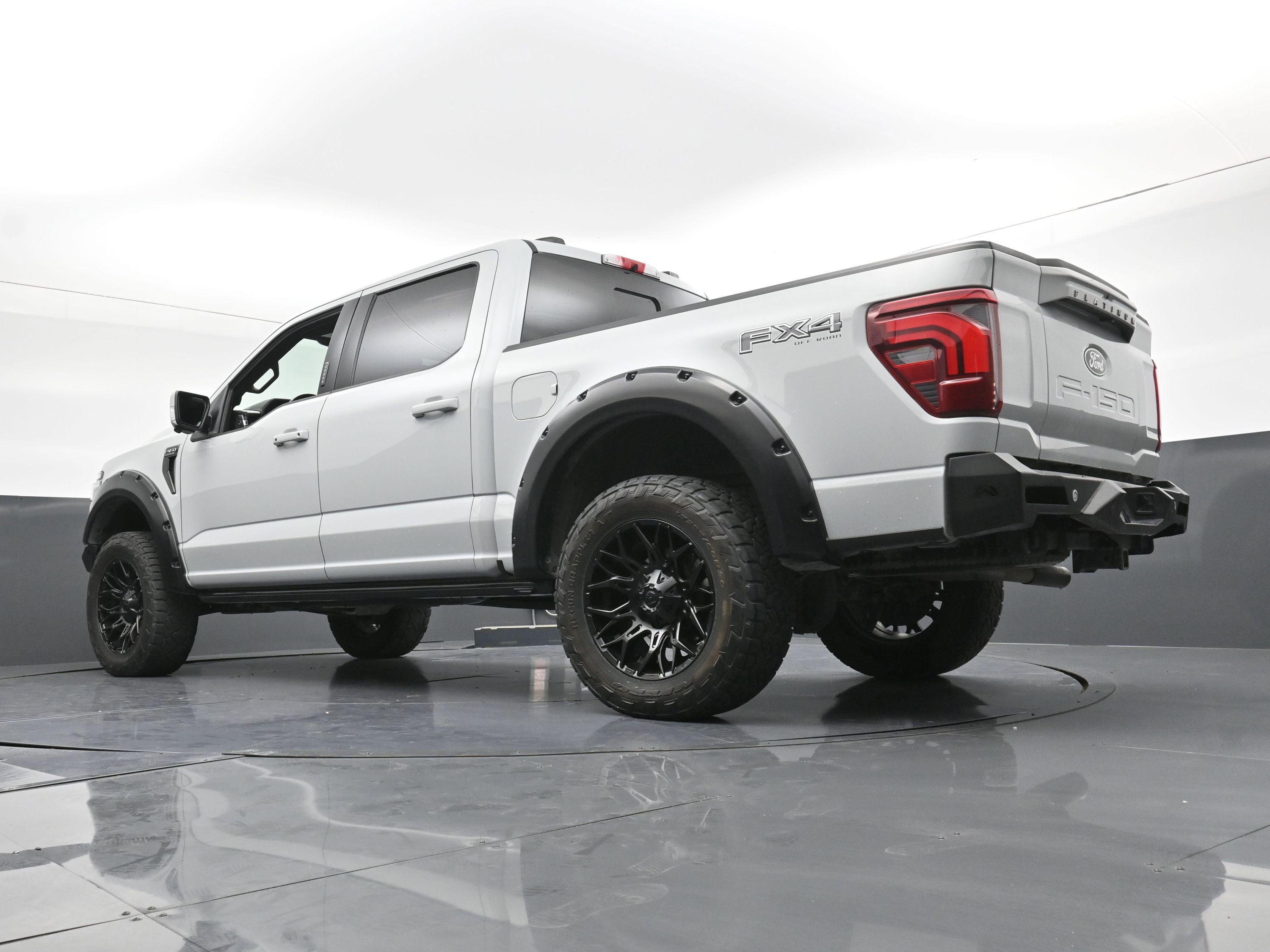 Certified 2024 Ford F150 Platinum w/ Equipment Group 702A High image 29