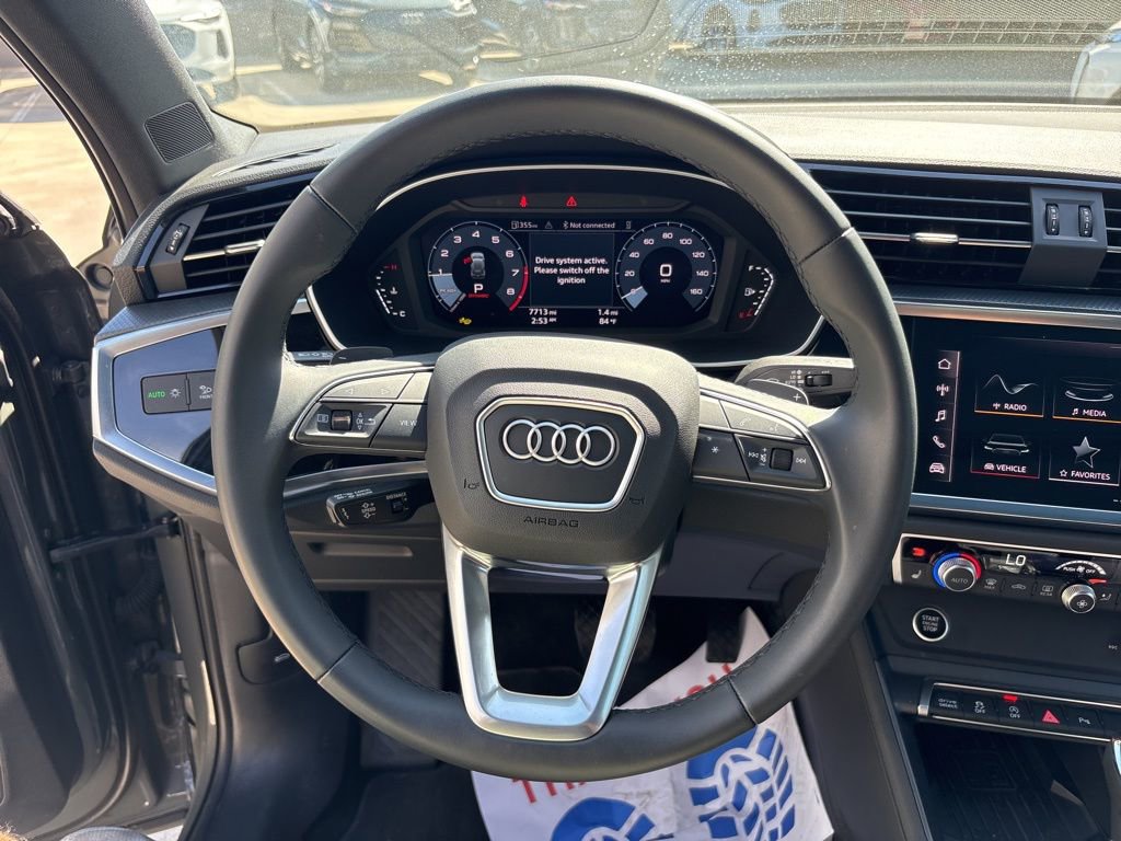 Used 2025 Audi Q3 2.0T Premium w/ Convenience Package image 21