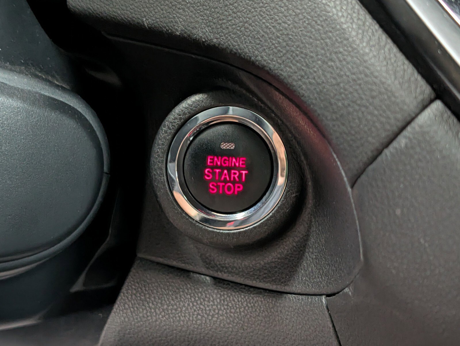 Used 2025 Subaru Ascent Bronze Edition w/ Onyx Package image 24