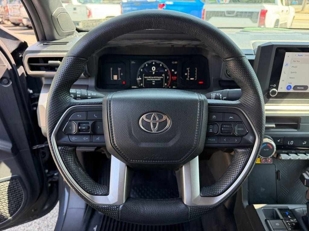 Certified 2024 Toyota Tacoma SR5 AWD/4WD image 14