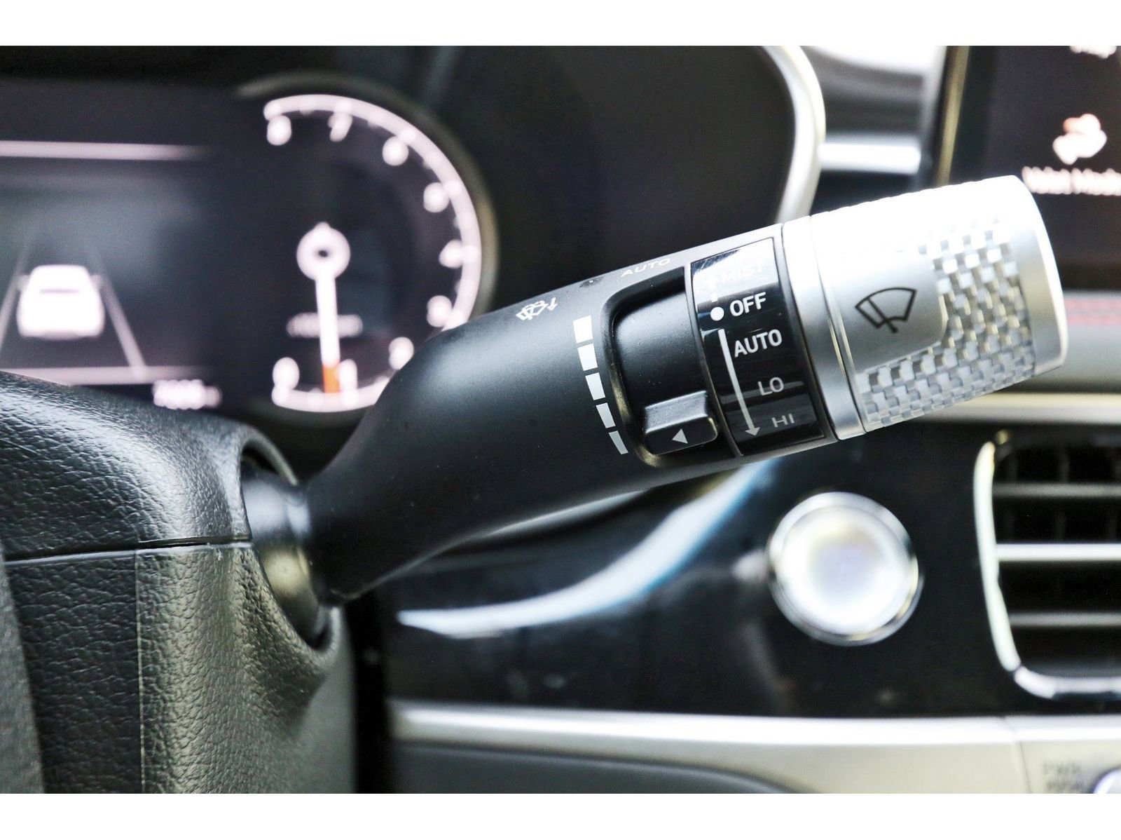 Used 2025 Genesis G70 3.3T Advanced w/ Sport Prestige Package image 20