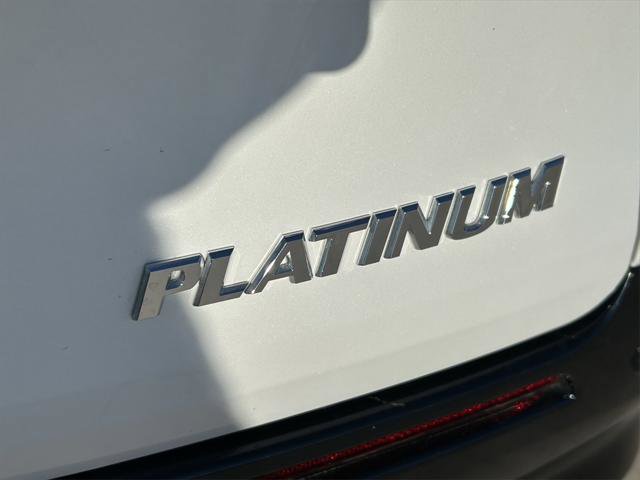 Certified 2025 Toyota Sienna Platinum image 14