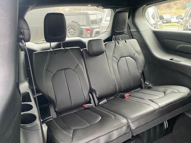 New 2026 Chrysler Voyager LX image 32