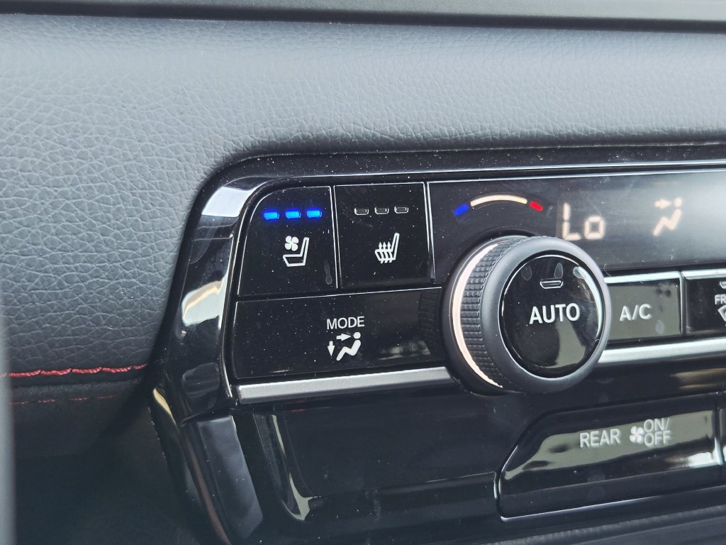 New 2026 Honda Pilot Black Edition image 18