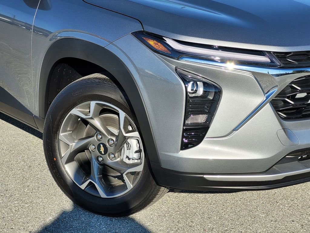 New 2026 Chevrolet Trax LT w/ Driver Confidence Package image 6