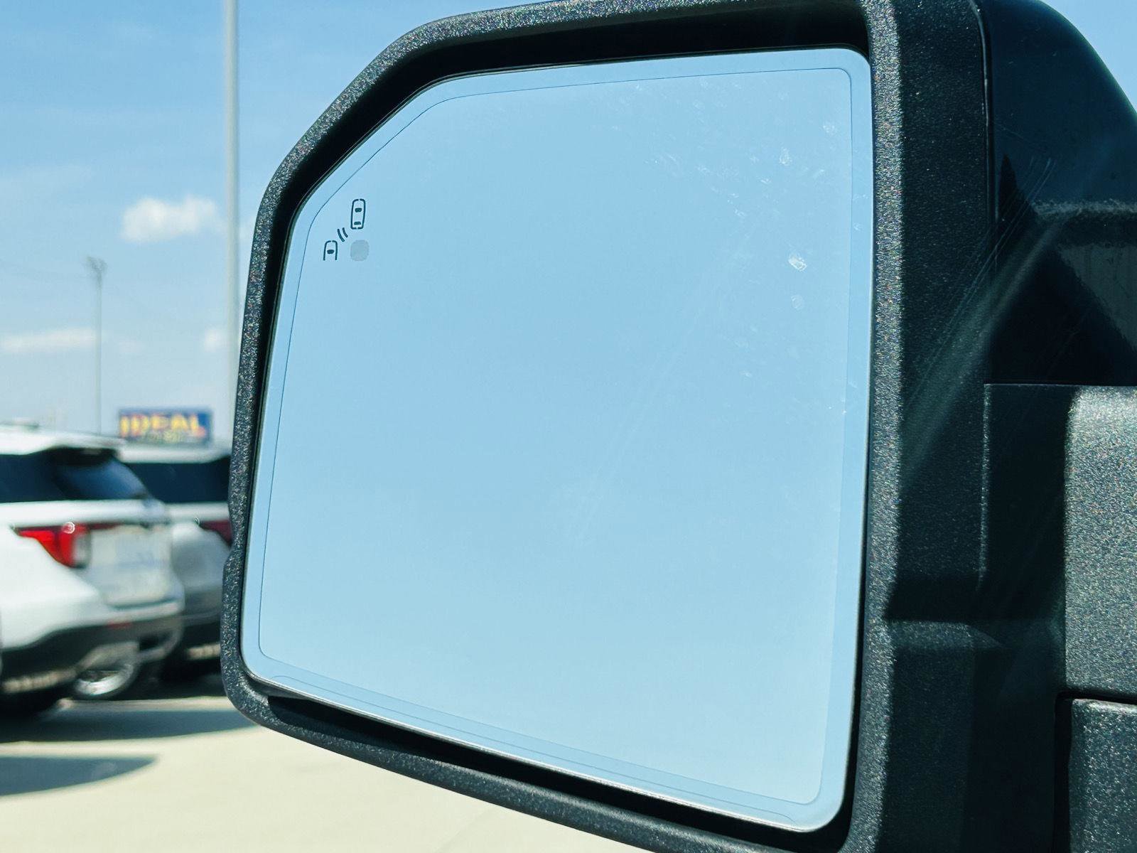 Used 2016 Ford F150 Lariat w/ Equipment Group 502A Luxury image 9